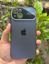 Load image into Gallery viewer, Black Auto Focus Luxury Design Case For Apple Iphone 14
