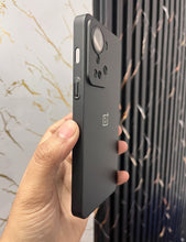 Load image into Gallery viewer, Black Hard Pc premium case for OnePlus Nord 2T
