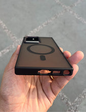 Load image into Gallery viewer, Black Matte Magsafe Case For Samsung Galaxy S22 Ultra

