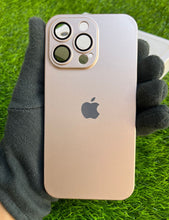 Load image into Gallery viewer, Golden Hard Pc premium case for Apple Iphone 14 Pro

