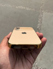 Load image into Gallery viewer, Golden Auto Focus Luxury Design Case For Apple Iphone 16 Plus
