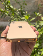 Load image into Gallery viewer, Golden Auto Focus Luxury Design Case For Apple Iphone 11
