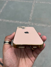 Load image into Gallery viewer, Golden Electroplated Chrome Glass Lense Case For Apple Iphone 15
