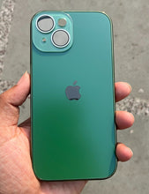 Load image into Gallery viewer, Deep Green Electroplated Chrome Glass Lense Case For Apple Iphone 15 Plus
