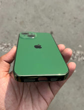 Load image into Gallery viewer, Deep Green Electroplated Chrome Glass Lense Case For Apple Iphone 15 Plus
