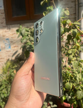 Load image into Gallery viewer, Mint Green Electroplated Chrome Glass Lense Case For Samsung Galaxy S23 Ultra
