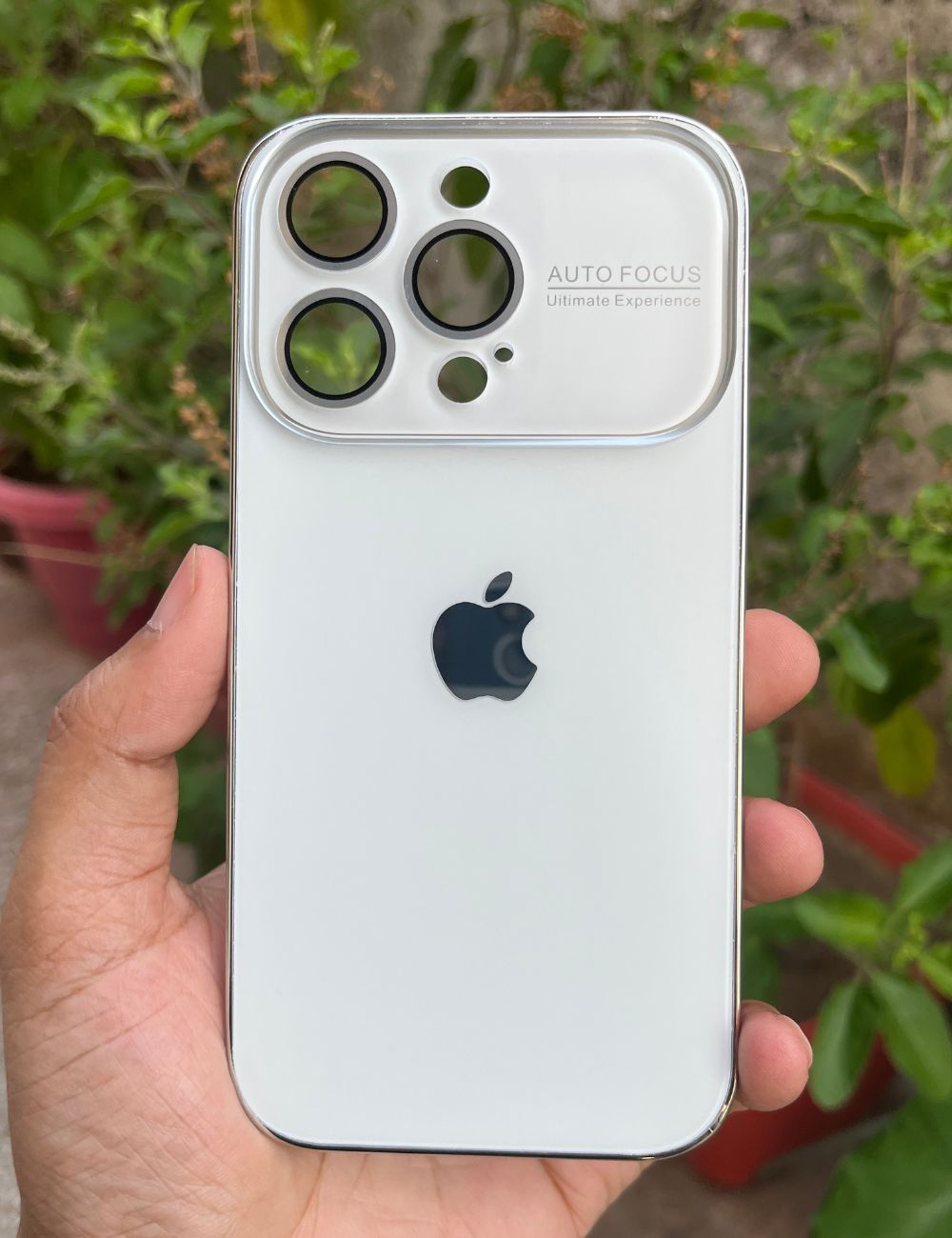White Auto Focus Luxury Design Case For Apple Iphone 14 Pro Max