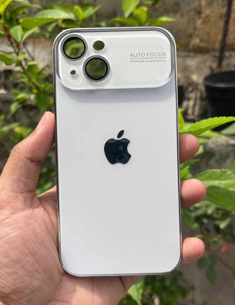 White Auto Focus Luxury Design Case For Apple Iphone 15 Plus