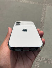 Load image into Gallery viewer, White Auto Focus Luxury Design Case For Apple Iphone 16 Plus
