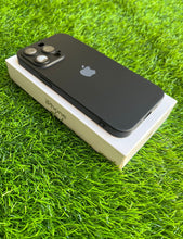 Load image into Gallery viewer, Black Hard Pc premium case for Apple Iphone 13 Pro
