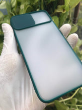 Load image into Gallery viewer, Dark Green Shutter case for Apple Iphone 6/6s
